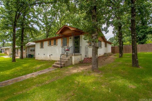 8909 Holiday Dr, Sherwood, AR, 72120 | Card Image