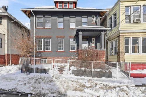 1-40 Bayview Ave, JC, Bergen-Lafayett, NJ, 07305 | Card Image