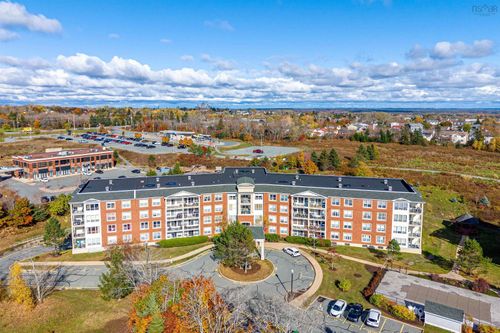 410-621 Portland Hills Dr, Dartmouth, NS, B2W6N4 | Card Image