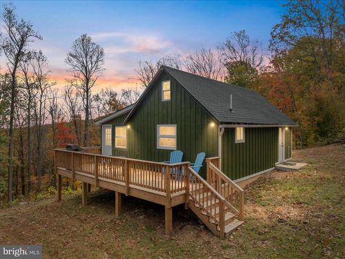 875 Hunter Ln, EDINBURG, VA, 22824-3446 | Card Image