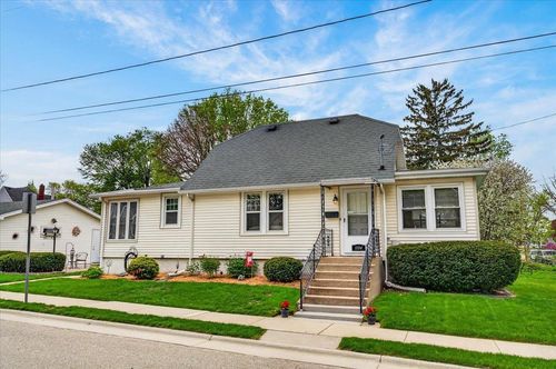 1104 Lawrence Street, Madison, WI, 53715 | Card Image