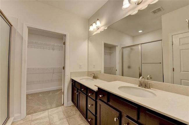 3411 Lindenridge Dr, Condo with 3 bedrooms, 3 bathrooms and null parking in Buford GA | Image 40