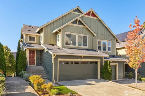 2535 Ne Mulberry Walk, Issaquah, WA, 98029-7369 | Card Image