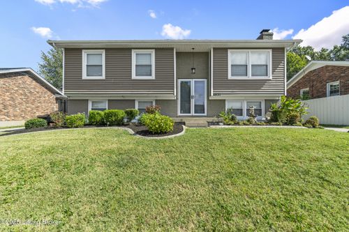 4531 Sandhill Rd, Louisville, KY, 40219-3870 | Card Image