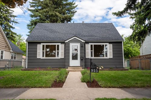 925 8th Ave E, Kalispell, MT, 59901-5054 | Card Image