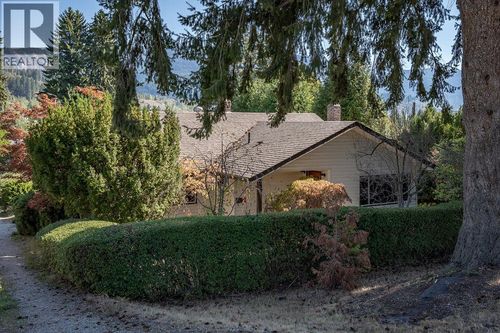 205 6th Avenue, Castlegar, BC, V1N1T1 | Card Image