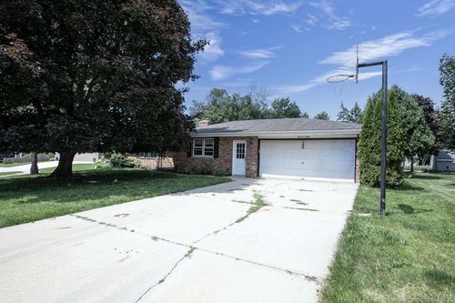 1108 Holly Court, KAUKAUNA, WI, 54130 | Card Image