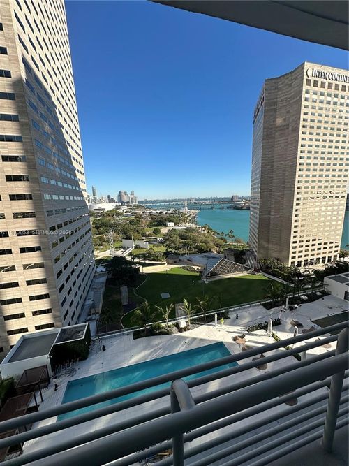 apt-2016-325 S Biscayne Blvd, Miami, FL, 33131-2461 | Card Image