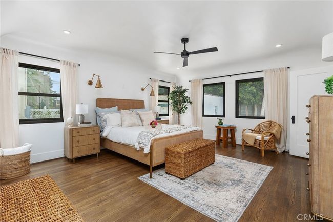 BOTTOM UNIT PRIMARY BEDROOM | Image 18