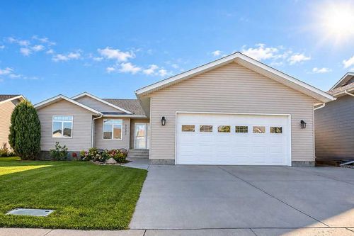 5233 64 Street, Vermilion, AB, T9X1X5 | Card Image