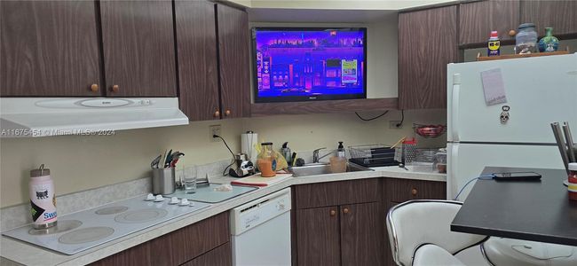 APT-204 - 1408 Brickell Bay Dr, Condo with 1 bedrooms, 1 bathrooms and null parking in Miami FL | Image 15