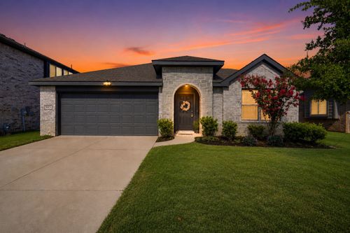 505 Bermuda Ave, Lancaster, TX, 75146-1816 | Card Image