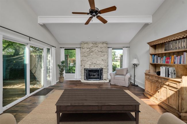 12434 Montego Plz, Townhouse with 2 bedrooms, 2 bathrooms and null parking in Dallas TX | Image 10