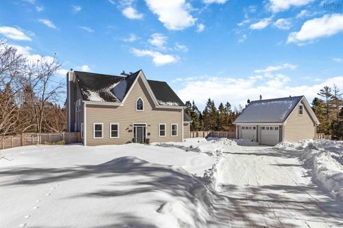 25 White Pine Ridge, Hubley, NS, B3Z1A4 | Card Image