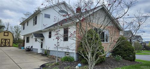 239 Bullis Rd, West Seneca, NY, 14224-3243 | Card Image
