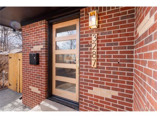 3287 Krameria St, Denver, CO, 80207-2135 | Card Image