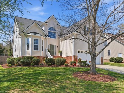 6624 Barton Creek Dr, Whitsett, NC, 27377-9277 | Card Image