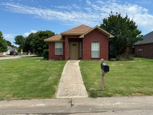 2029 Laney Dr, Sanger, TX, 76266-9175 | Card Image