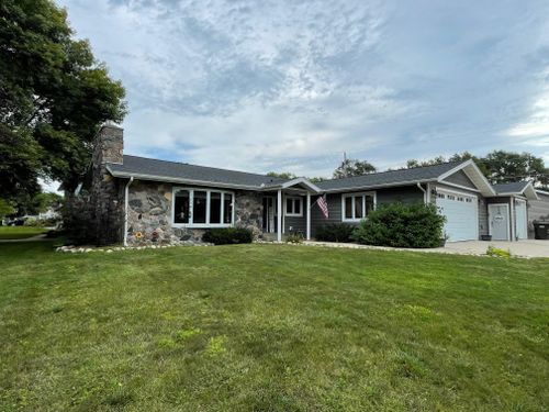 675 10th St, Granite Falls, MN, 56241-1109 | Card Image