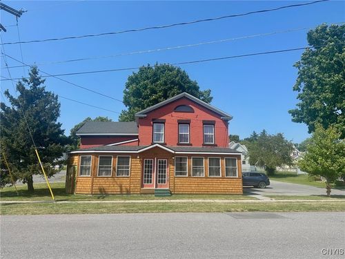 220 Water St, Dexter, NY, 13634-7781 | Card Image