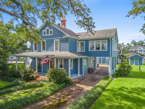 905 Pujo St, Lake Charles, LA, 70601-4449 | Card Image