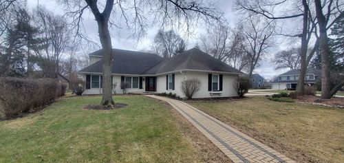 26W055 Cree Ln, Wheaton, IL, 60189-8995 | Card Image