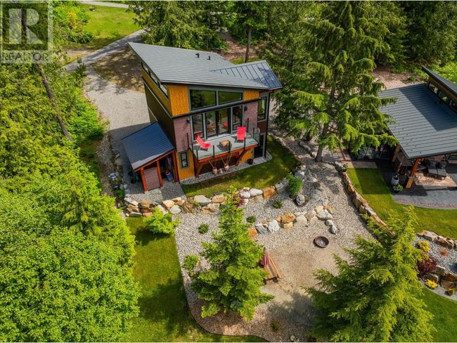 179 Kootenay Lake Rd, House other with 2 bedrooms, 2 bathrooms and 12 parking in Procter BC | Image 43