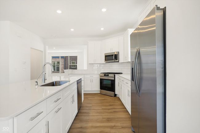 13421 Carlsbad Pl, Townhouse with 3 bedrooms, 4 bathrooms and null parking in Fishers IN | Image 18