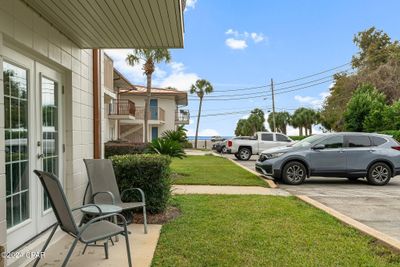 P101 - 2100 W Beach Drive, Condo with 3 bedrooms, 2 bathrooms and null parking in Panama City FL | Image 2