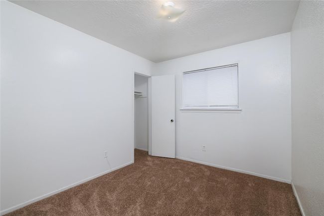 24050 Spring Briar Ln, House other with 3 bedrooms, 2 bathrooms and 2 parking in Spring TX | Image 14