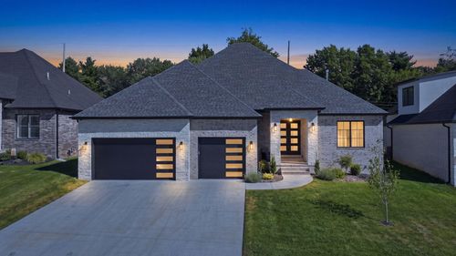 3925 E Woodhue St, Springfield, MO, 65802-6374 | Card Image