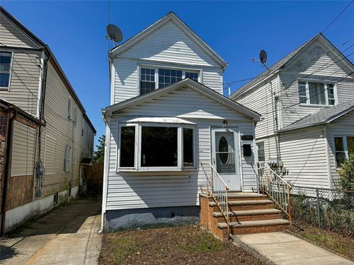 11018 Union Hall St, Jamaica, NY, 11433-3249 | Card Image