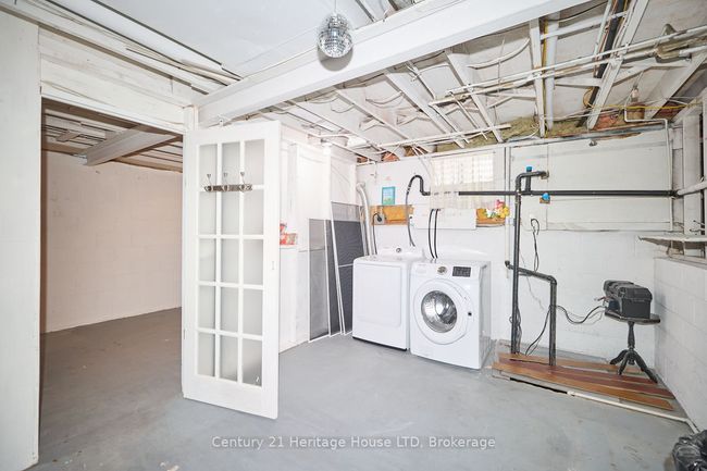 1383 Garrison Rd, House other with 3 bedrooms, 2 bathrooms and 8 parking in Fort Erie ON | Image 31