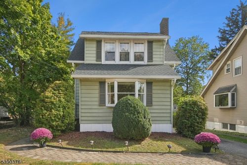 31 Martin Rd, Verona, NJ, 07044-2823 | Card Image