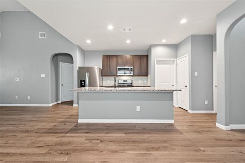 3665 Cub Dr, Conroe, TX, 77301-2681 | Card Image