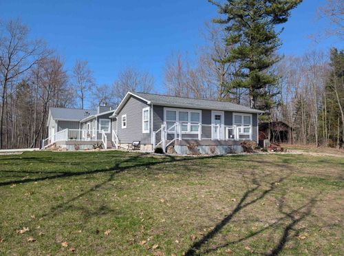 4275 E Michigan Ave, Au Gres, MI, 48703-9462 | Card Image