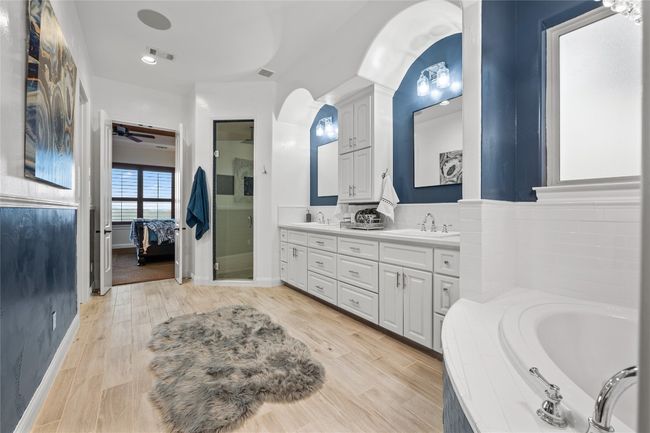 3810 Pawnee Pass, House other with 4 bedrooms, 4 bathrooms and 6 parking in Austin TX | Image 18