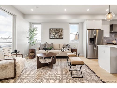 1467 Locust St, Denver, CO, 80220-2832 | Card Image