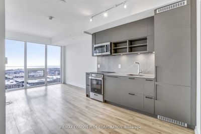 1402 - 135 Liberty St, Condo with 2 bedrooms, 2 bathrooms and 1 parking in Toronto ON | Image 3