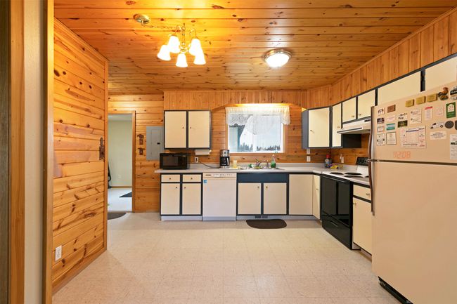 81 Rockland Ln, House other with 3 bedrooms, 2 bathrooms and null parking in Victor MT | Image 16