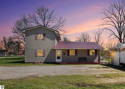 5206 E Monroe Rd, Breckenridge, MI, 48615-9539 | Card Image