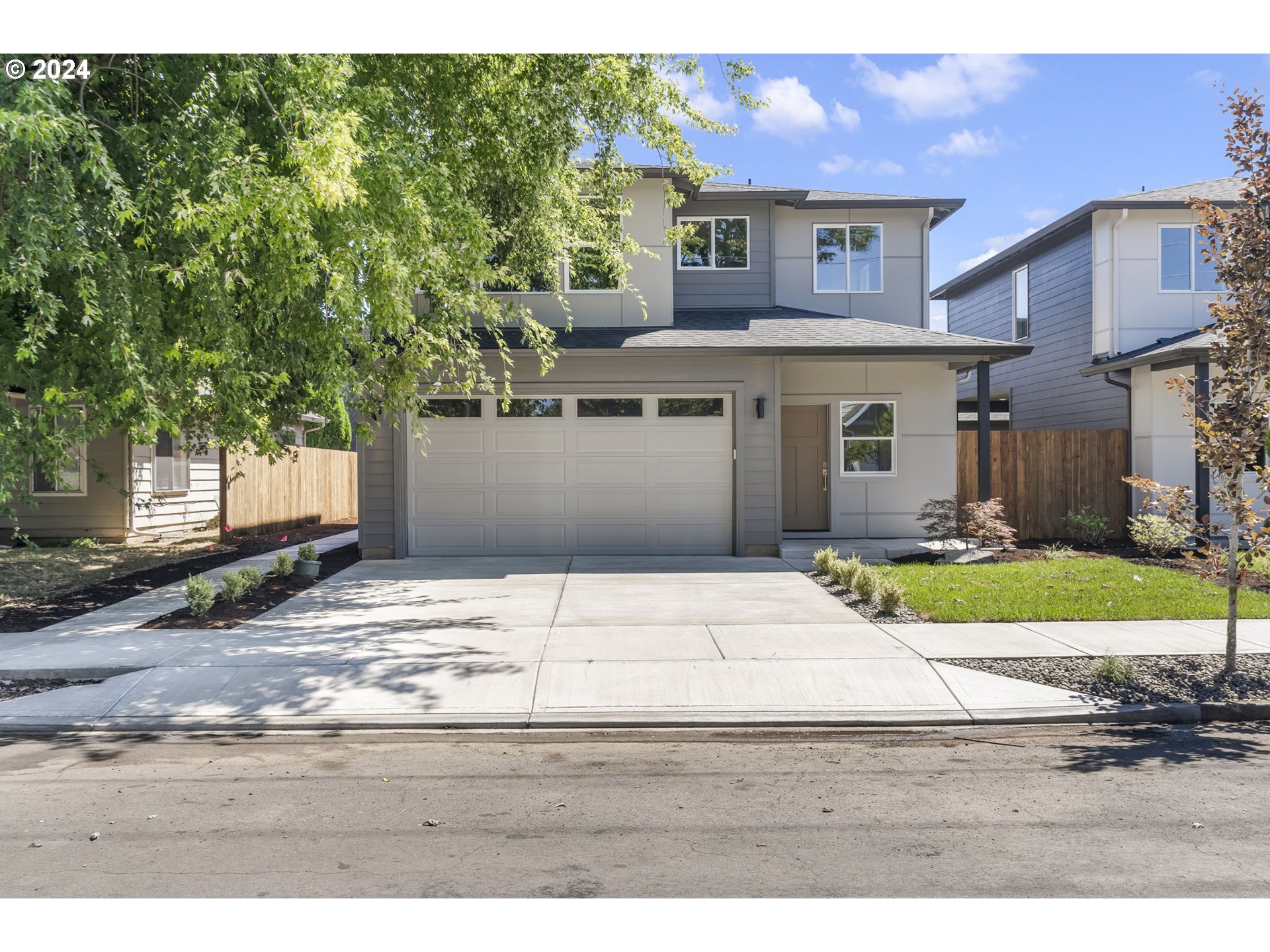 Simpson Ave, Vancouver, WA 98660