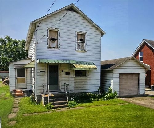 2231 Raymond Ave, Latrobe, PA, 15650-3329 | Card Image