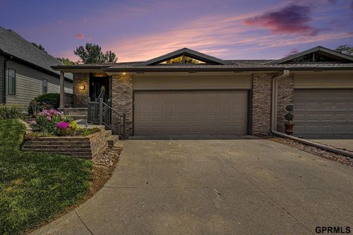 2948 Park Place Drive, Lincoln, NE, 68506 | Card Image