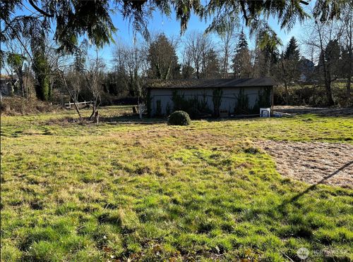 82 5X S 132nd Street, Seattle, WA, 98178 | Card Image