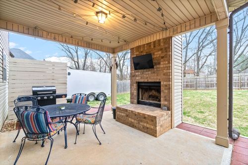 2953 Mcmanus Cir, Clarksville, TN, 37042-1464 | Card Image