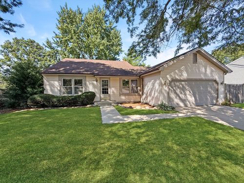 203 N Huntington Dr, McHenry, IL, 60050-5145 | Card Image