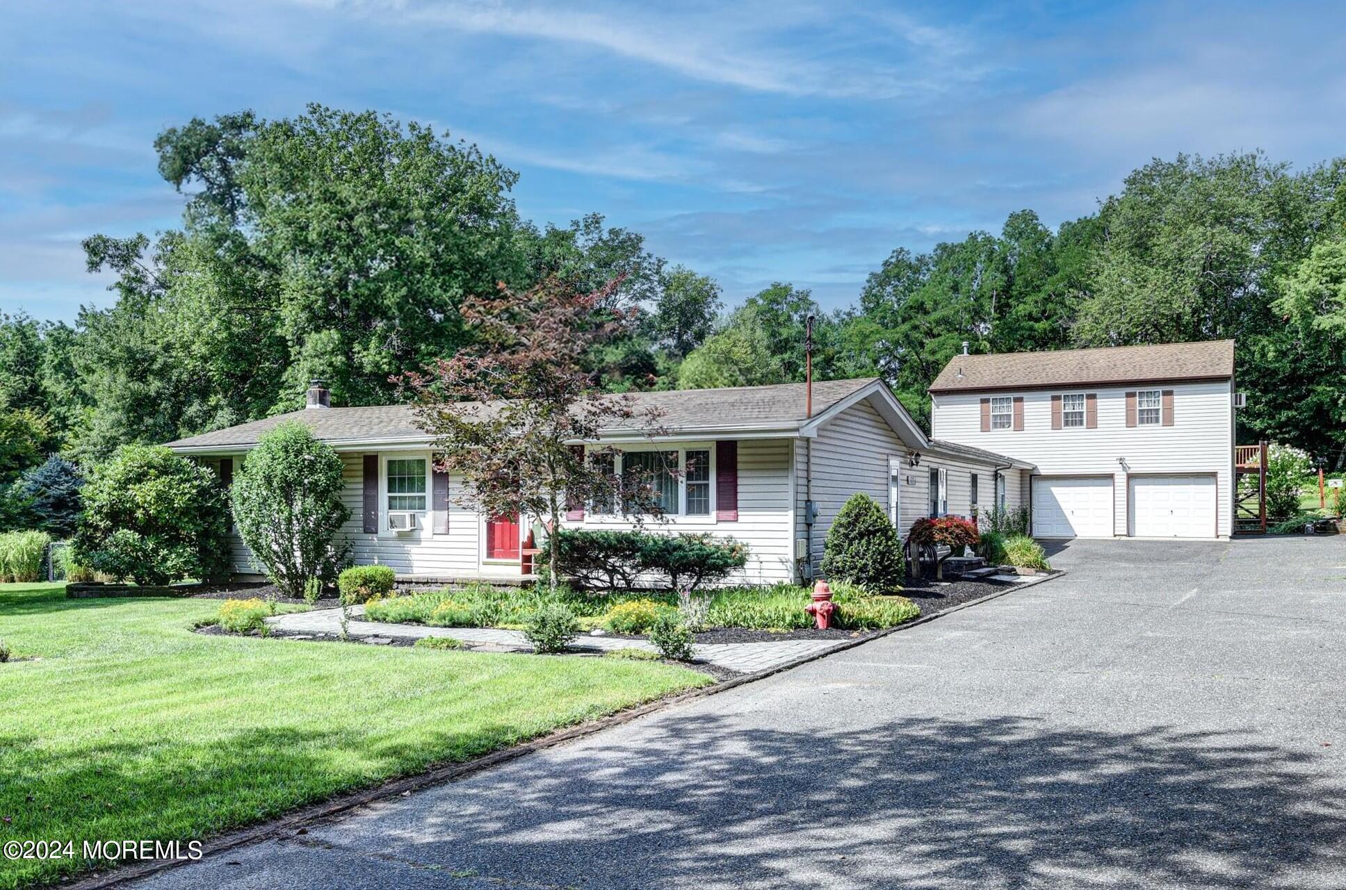 Tyrpak Rd, Howell, NJ 07731