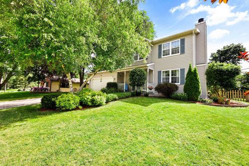 136 Minnetonka Way, Waterloo, WI, 53594-1032 | Card Image