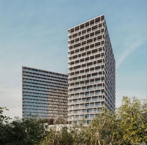 17n-131-02B 40th Rd, Flushing, NY, 11354-5135 | Card Image